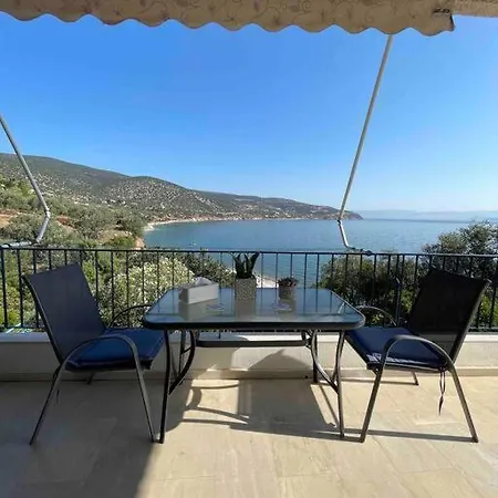 Apartment Breathtaking Oceanfront View & Private