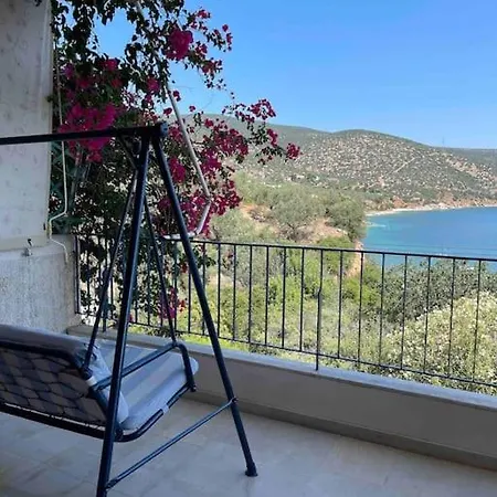Breathtaking Oceanfront View & Private Apartment Xiropigado