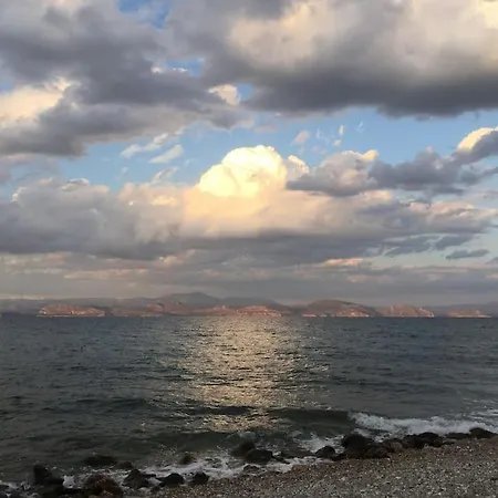 Breathtaking Oceanfront View & Private Daire Xiropigado